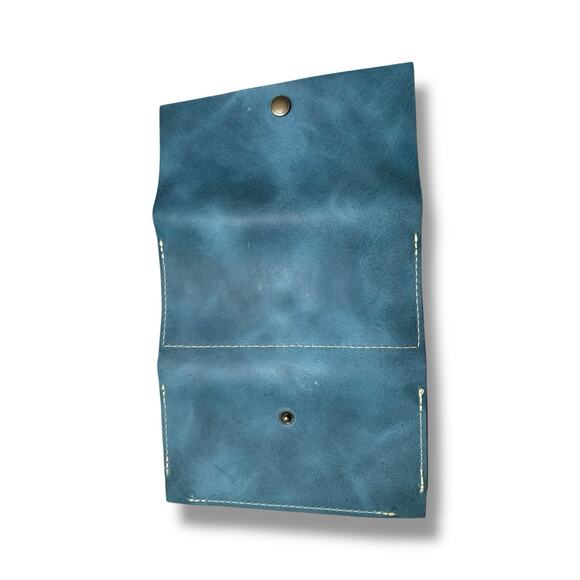 Portland Leather Goods Rancher Tri-Fold Wallet Light Cornflower Blue Snap Close - Picture 5 of 5